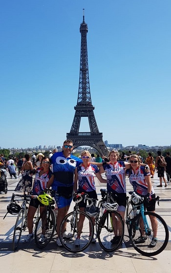 Novice cyclists &#39;Tour de Friends&#39; smash London to Paris charity target